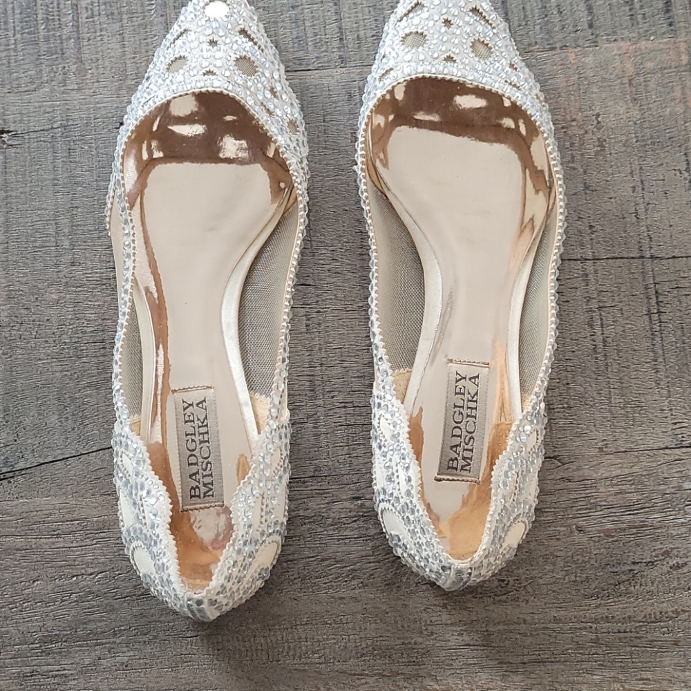 Women's flats
